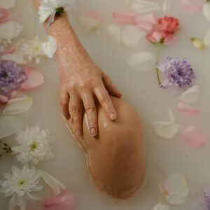 pexels-ron-lach-8628406